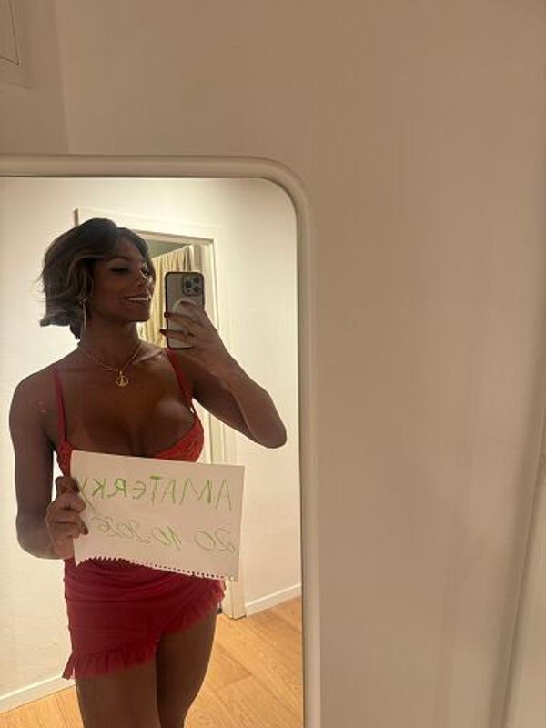 Suzy Mariana — Bratislava, foto 11