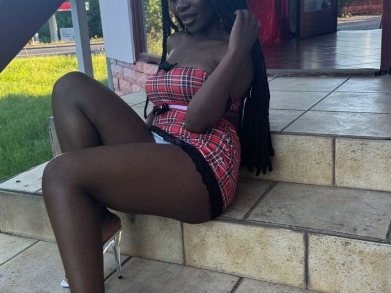Sexy Naomi Kongo — foto 6