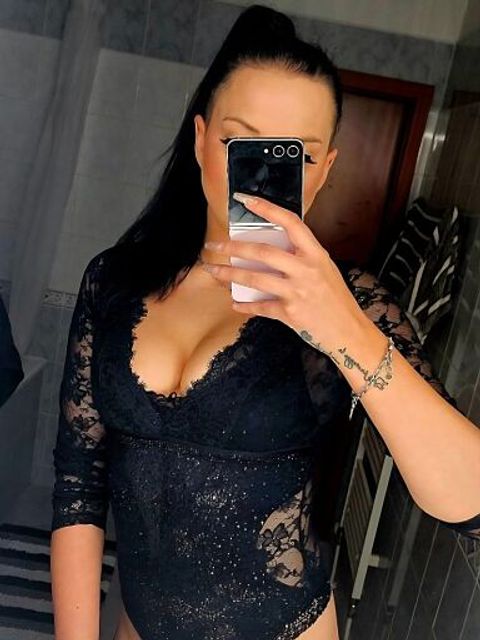Lara GFE — Žilina