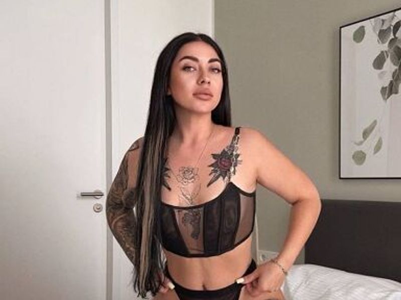 Mia