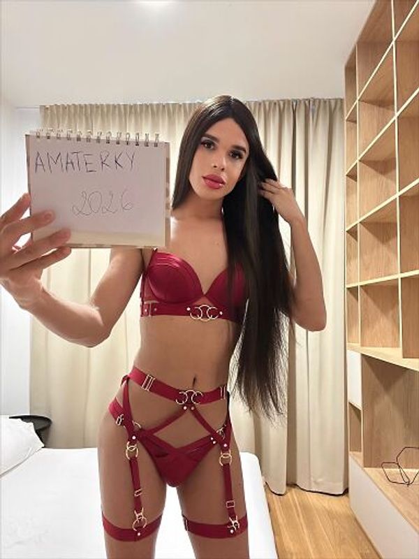 Tiffany Ferrari — Bratislava, foto 11