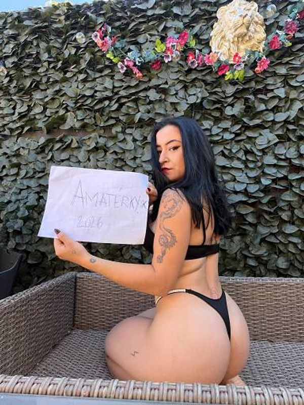 Suzi z Česka — Nitra, foto 1
