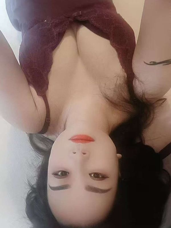 亚洲女孩琳琳 — Kladno, foto 1