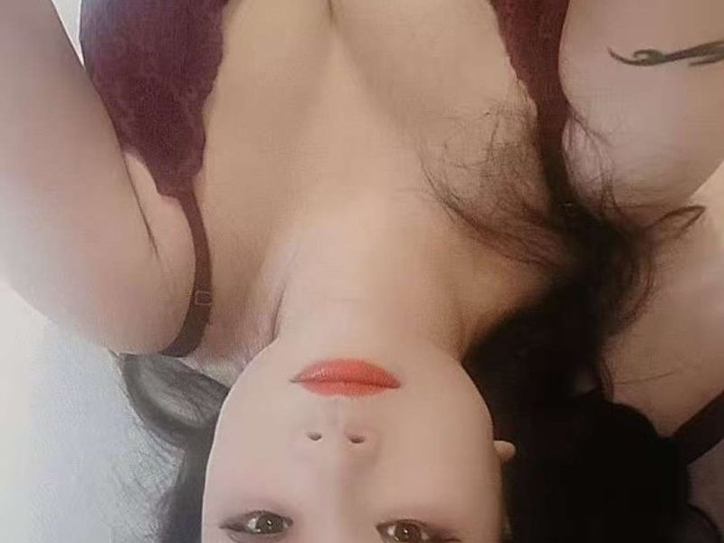 亚洲女孩琳琳