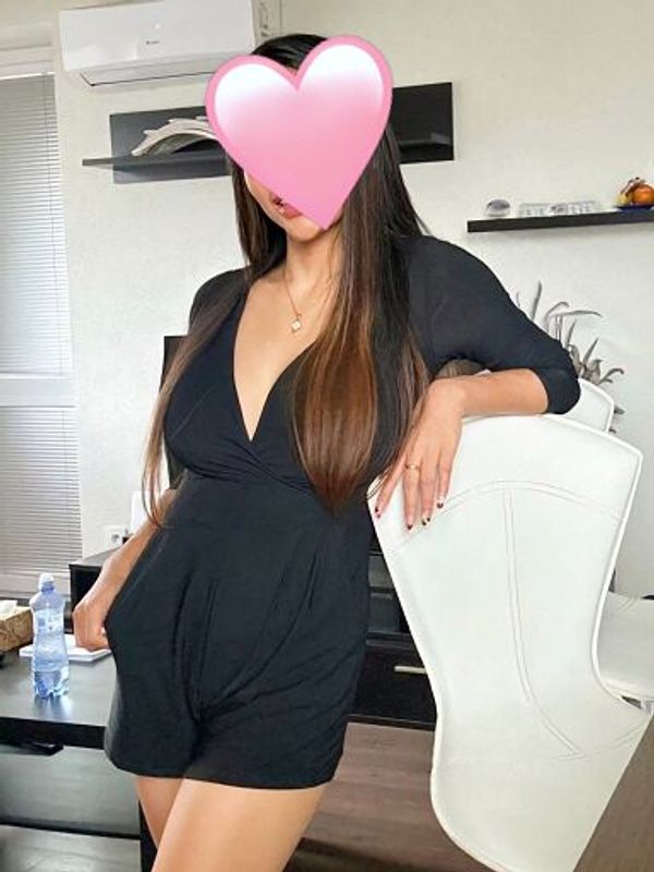 Jenny GFE — Bratislava, foto 3