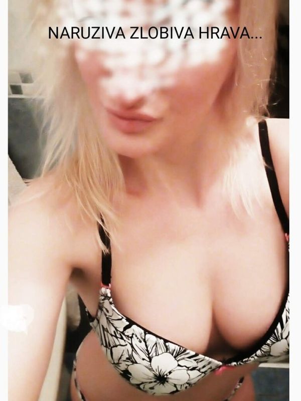 ŽHAVÁ KRÁSNÁ POSTAVA69 — Olomouc, foto 5