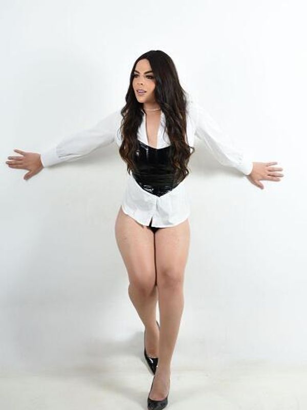 Sophie Souza — Bratislava, foto 1