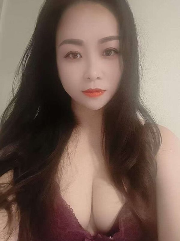 亚洲女孩琳琳 — Kladno, foto 3