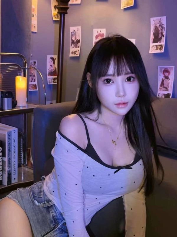 Lili - asian girls — Praha, foto 6